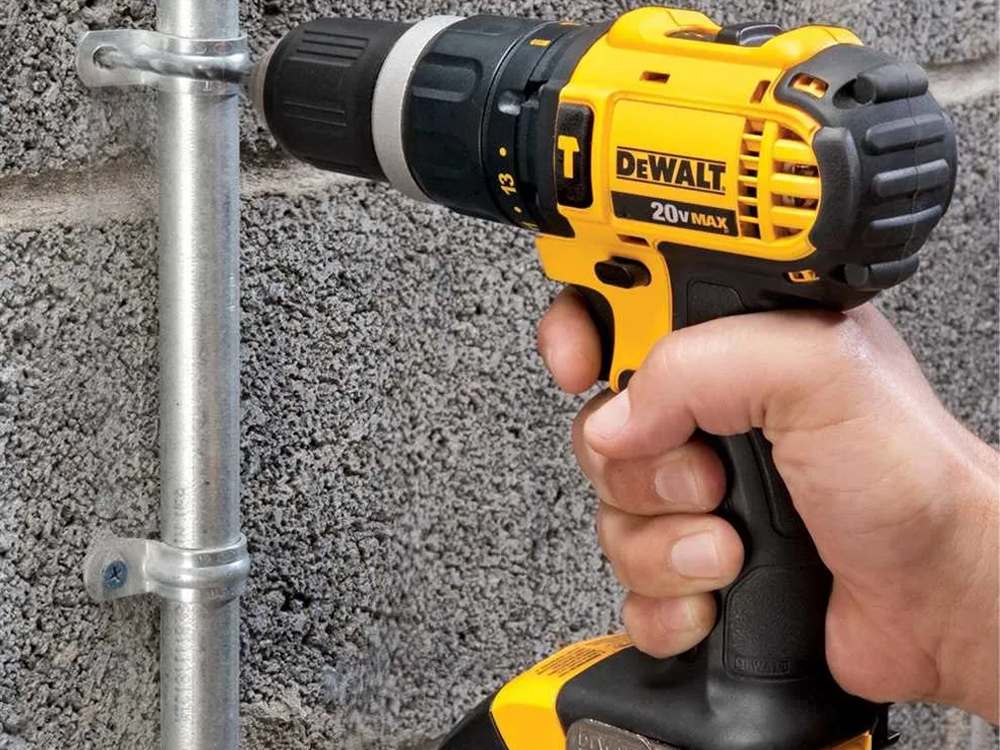 Parafusadeira/furadeira de Impacto DCD785C2 Dewalt